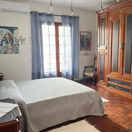 - Breathe Apartment *